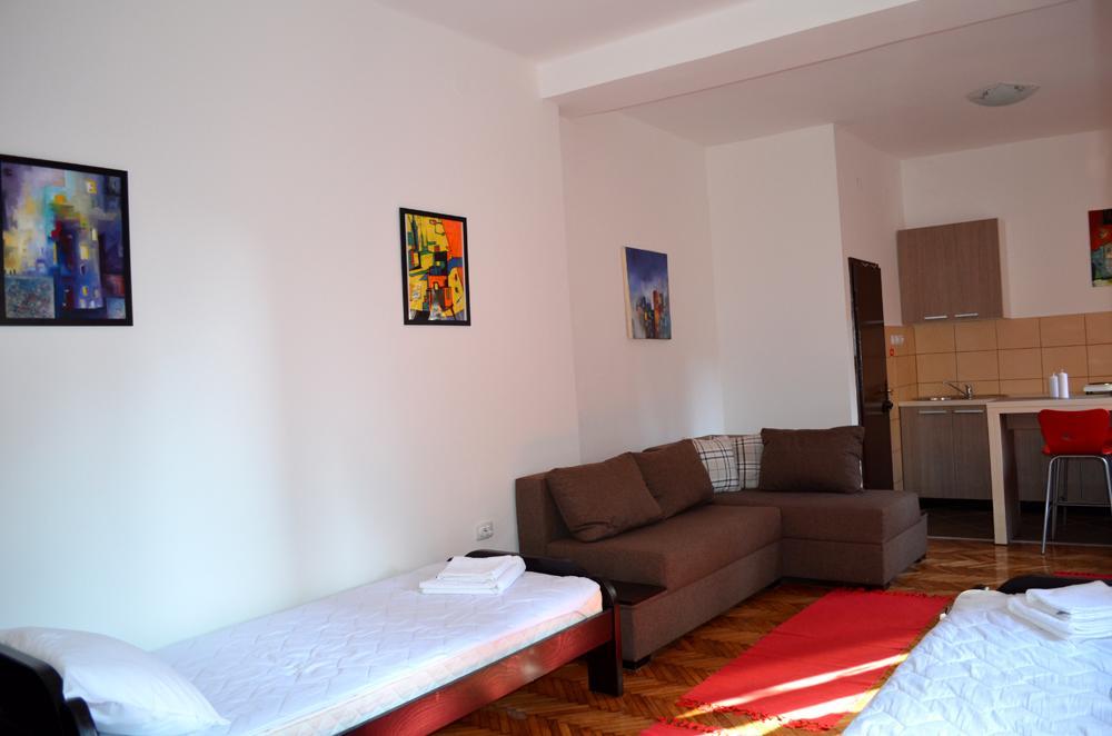 Apartmants Night Lux Nis Phòng bức ảnh