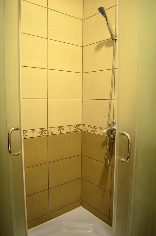 Apartmants Night Lux Nis Phòng bức ảnh
